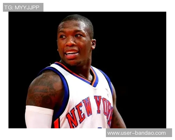 摄影师遭遇困境新赛季定妆照球员身高缩水引发热议 摄影师遭遇困境新赛季定妆照球员身高缩水引发热议