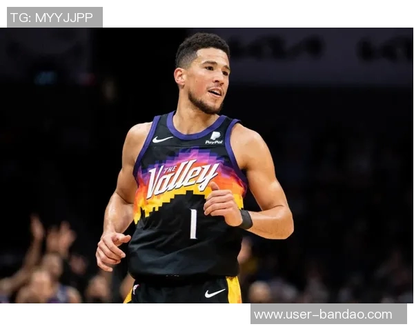 太阳老板称布克在困难时刻坚定支持我展现球队核心价值