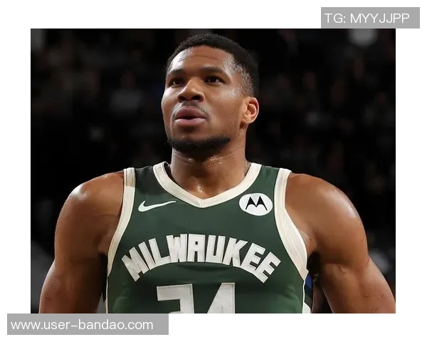 雄鹿队宣布裁掉奈杰尔海斯戴维斯引发球迷热议与期待